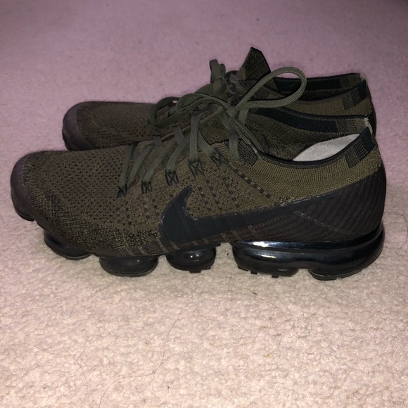 ❌SOLD❌Nike Vapormax flyknit 11.5 Mens Olive G - Picture 2 of 8